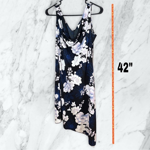 Floral Black, Navy and White Women's Dress - Picture 2 of 4